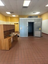 1801 45th St S, Fargo, ND for lease Interior Photo- Image 2 of 7