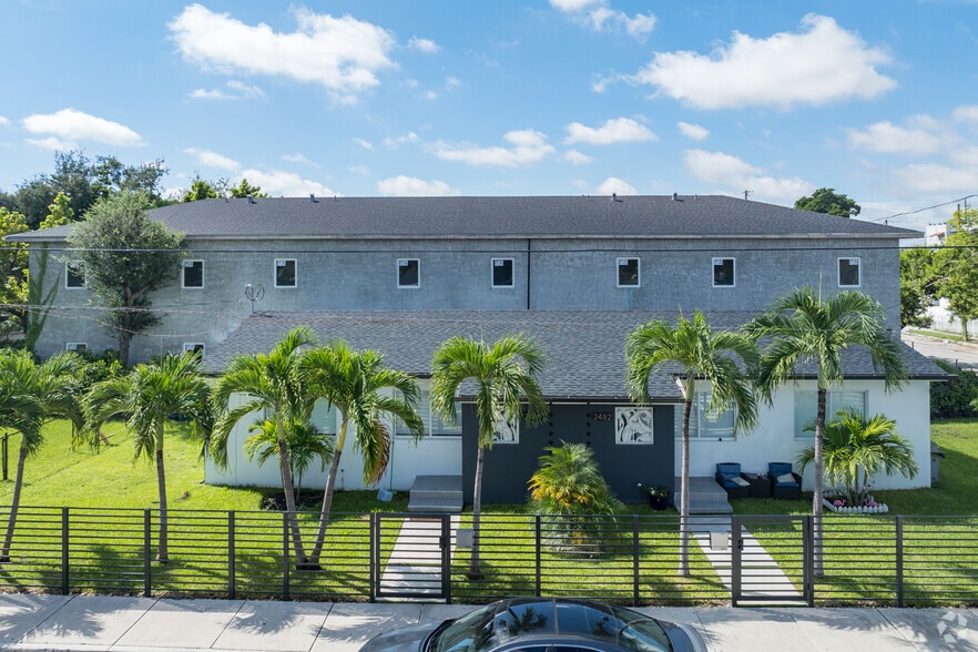 2511 NW 25th Ave, Miami, FL for sale - Building Photo - Image 3 of 3