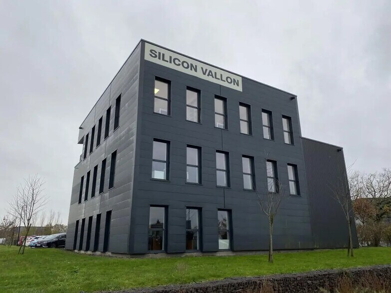 Bureau dans Noyal-Châtillon-sur-Seiche à louer - Photo du bâtiment - Image 1 de 20