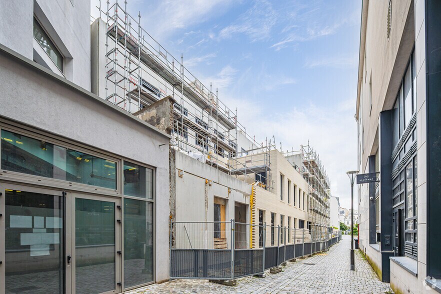 36 Rue Du Chemin Vert, Paris à louer - Photo du bâtiment - Image 3 de 4