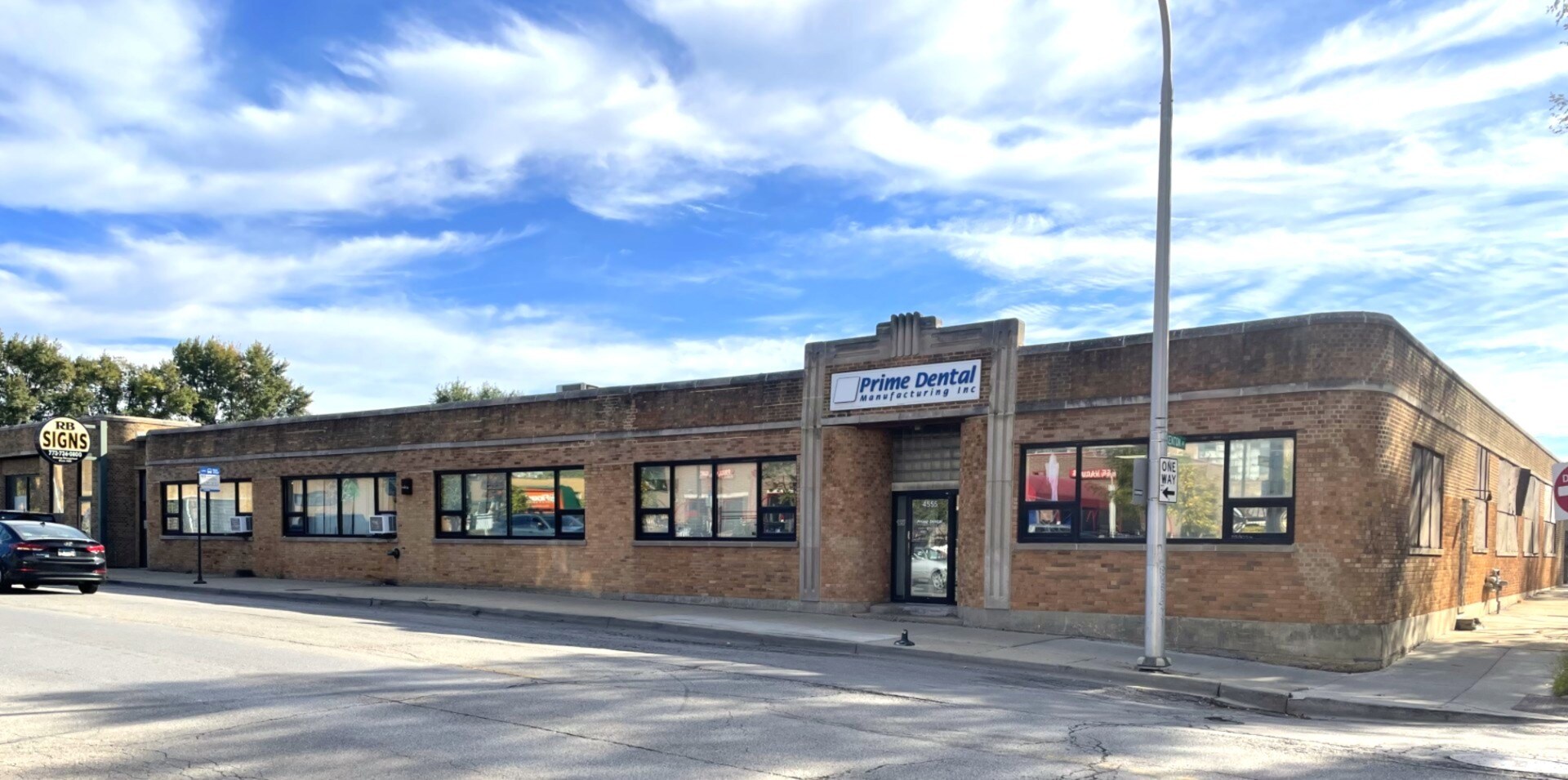 4555 W Addison St, Chicago, IL for sale Building Photo- Image 1 of 8