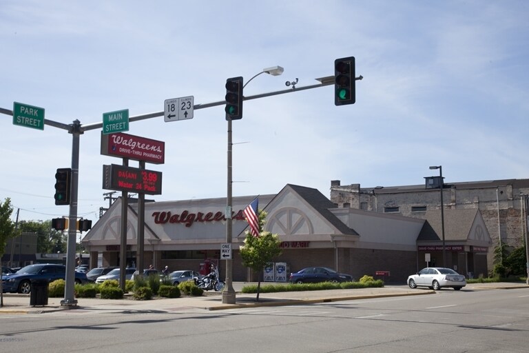 120 E Main St, Streator, IL à vendre - Photo principale - Image 1 de 8