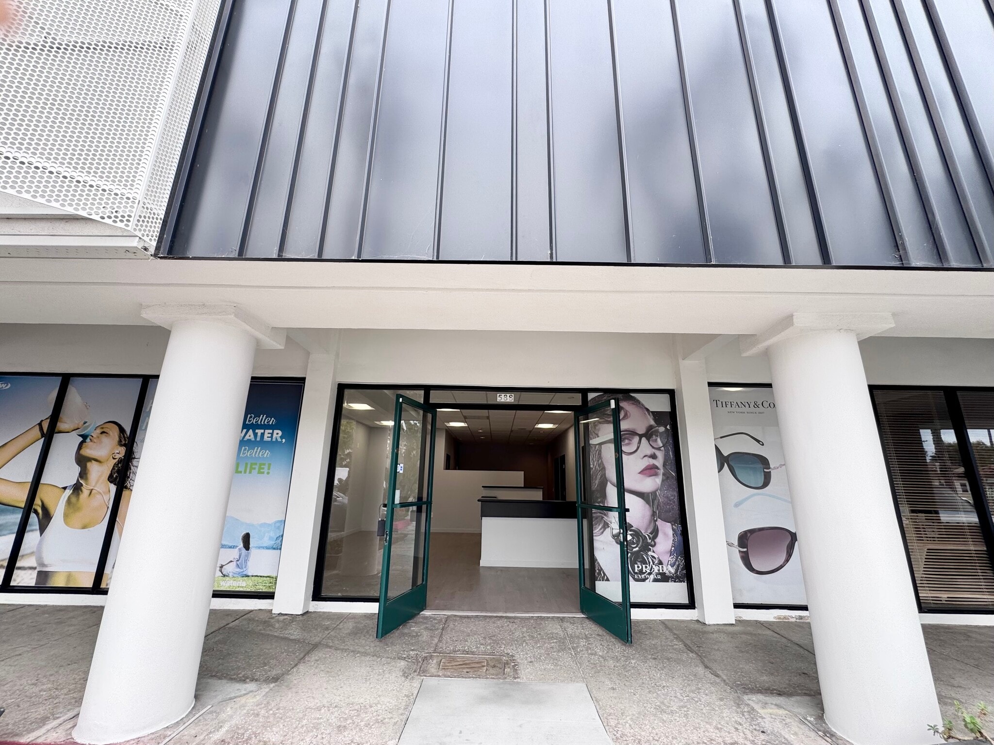 588-590 Washington Blvd, Marina Del Rey, CA for lease Building Photo- Image 1 of 19