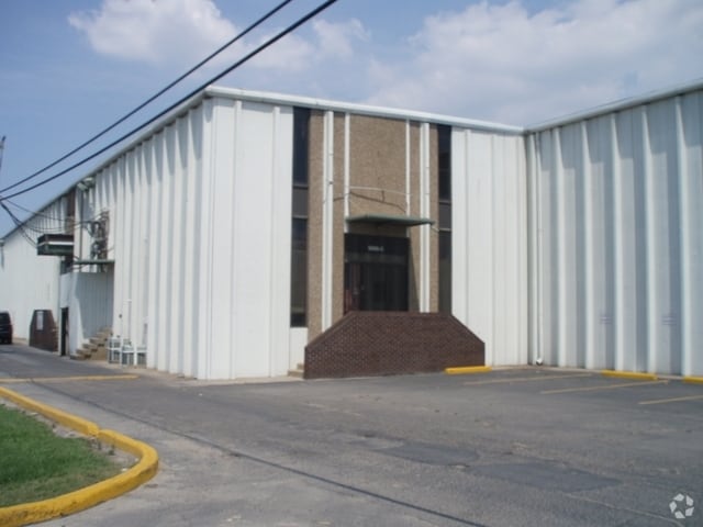 5800 Jefferson Hwy, Jefferson, LA for lease - Building Photo - Image 2 of 5