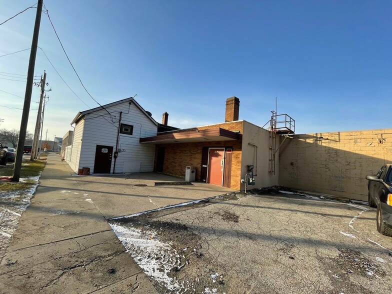 219 Sycamore St, South Bend, IN à louer - Photo du bâtiment - Image 3 de 3