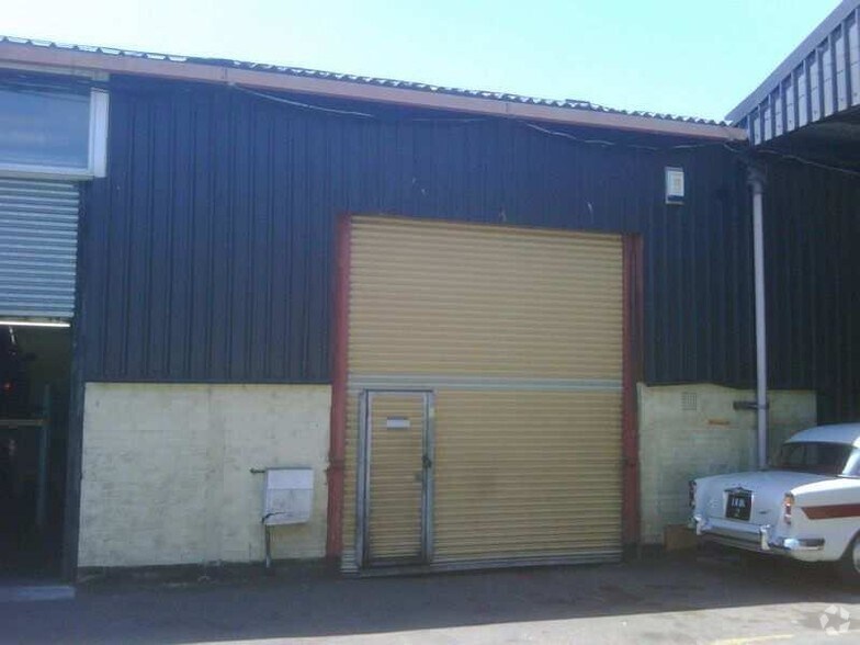Rawreth Ln, Rayleigh à louer - Photo du bâtiment - Image 3 de 4