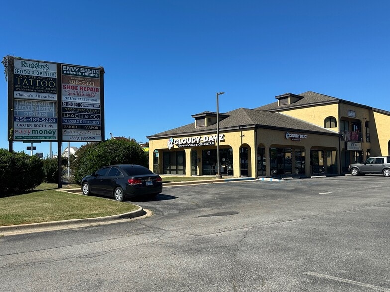4820 University Dr, Huntsville, AL for sale - Building Photo - Image 2 of 4