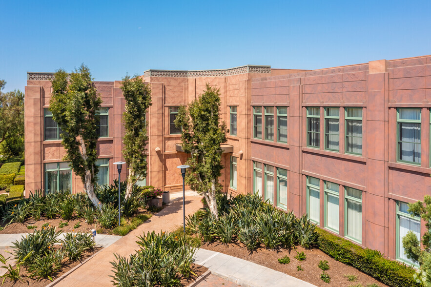 111 Corporate Dr, Ladera Ranch, CA for sale - Primary Photo - Image 1 of 1