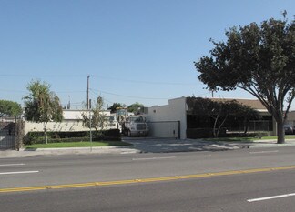 More details for 8101-8111 Somerset Blvd, Paramount, CA - Office/Retail for Lease
