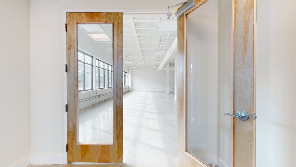 929-933 White St, Atlanta, GA à louer - Numérisation 3D de Matterport - Image 2 de 44