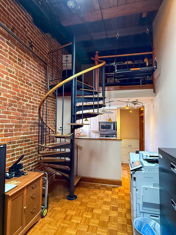 171 Church St, Charleston, SC 29401 - Unit 370 -  - Interior Photo - Image 1 of 15