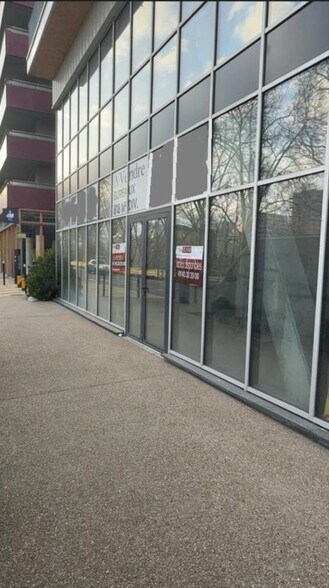 Retail in L'ILE-SAINT-DENIS for sale - Building Photo - Image 3 of 9