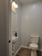 311 NW Kerron Ave, Winlock, WA for sale Interior Photo- Image 2 of 4