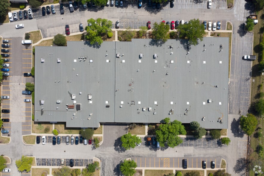 5410 Newport Dr, Rolling Meadows, IL for lease - Aerial - Image 2 of 4