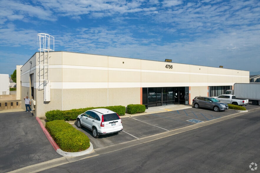 4756 Chino Ave, Chino, CA for lease - Primary Photo - Image 1 of 6