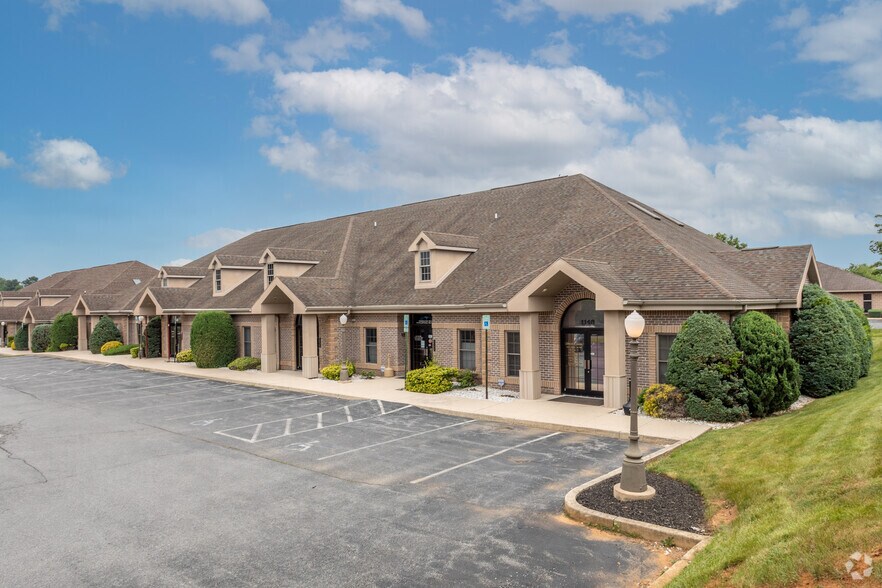 1140 Opal Ct, Hagerstown, MD à louer - Photo du bâtiment - Image 3 de 24