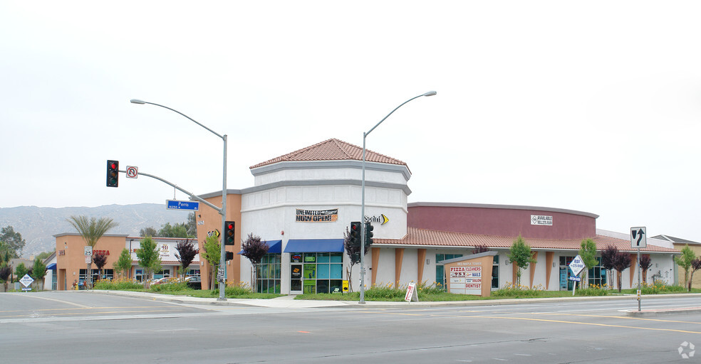 25025 Red Maple Ln, Moreno Valley, CA for lease - Primary Photo - Image 1 of 5