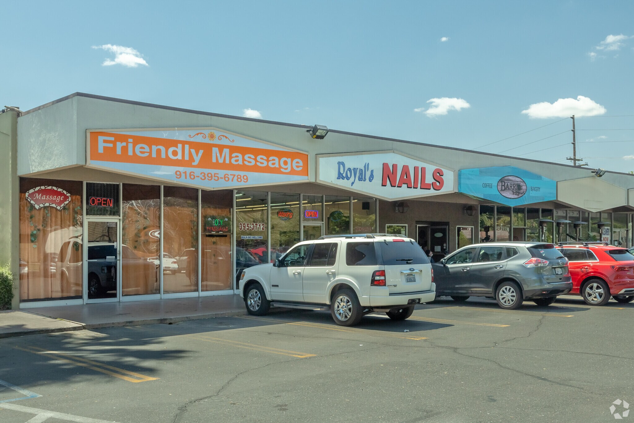 5892 S Land Park Dr, Sacramento, CA for lease Building Photo- Image 1 of 9