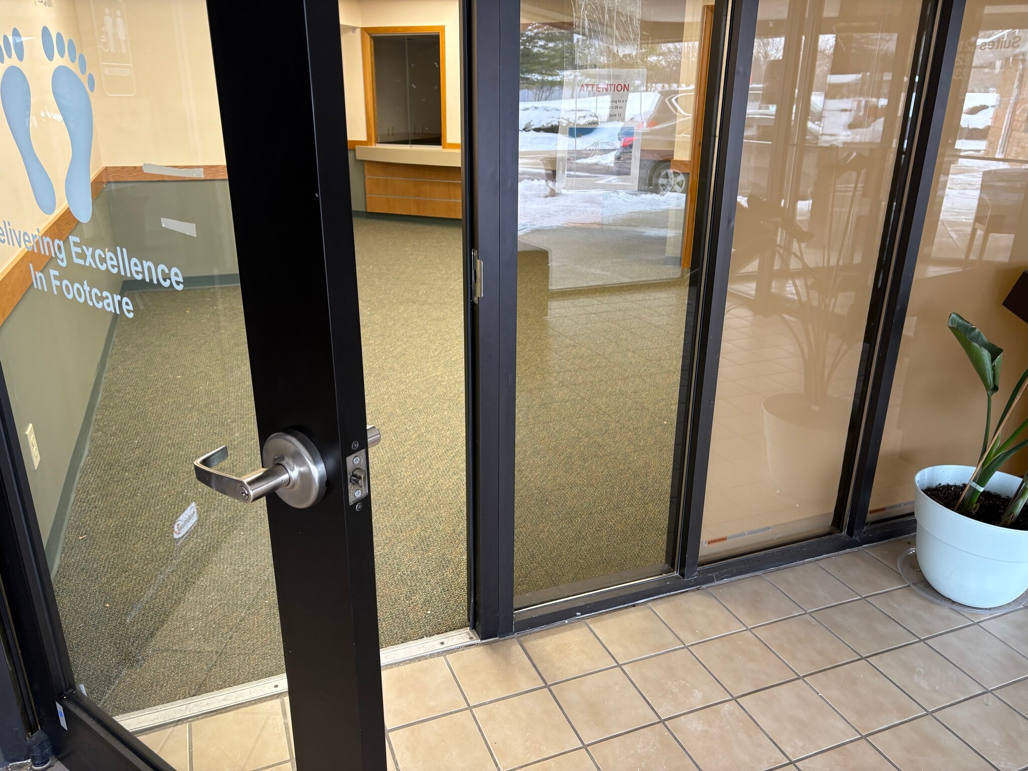 1911 Old Fairfield Rd, Beavercreek, OH for lease Interior Photo- Image 1 of 7