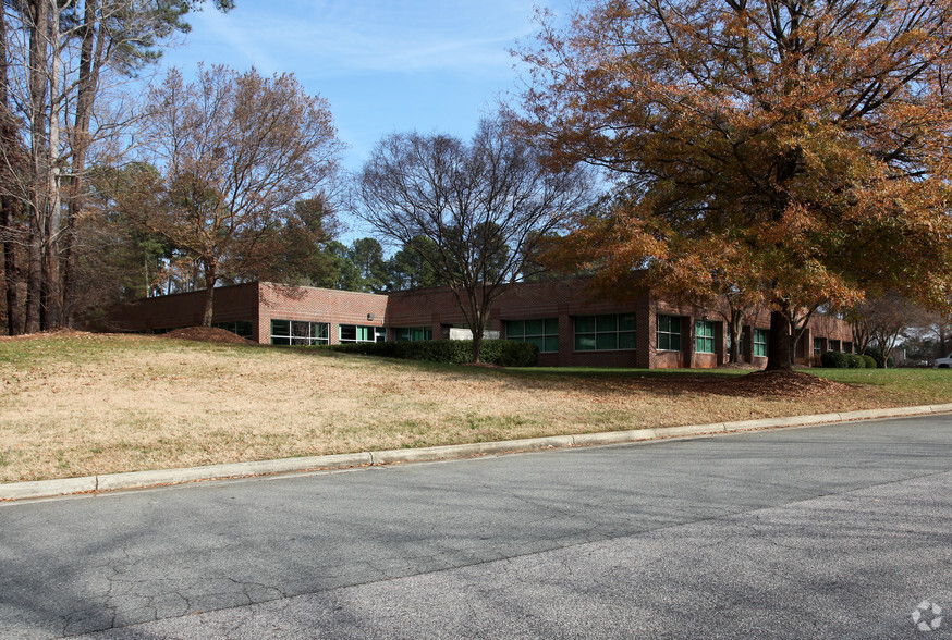 3548 Bush St, Raleigh, NC à vendre - Photo du bâtiment - Image 3 de 4