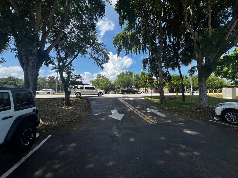 13500 SW 88th St, Miami, FL à vendre - Photo du bâtiment - Image 3 de 73