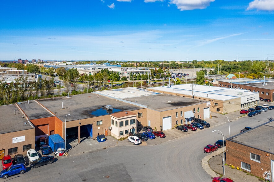 6815-6819 Pl Pascal-Gagnon, Montréal, QC for sale - Aerial - Image 3 of 12
