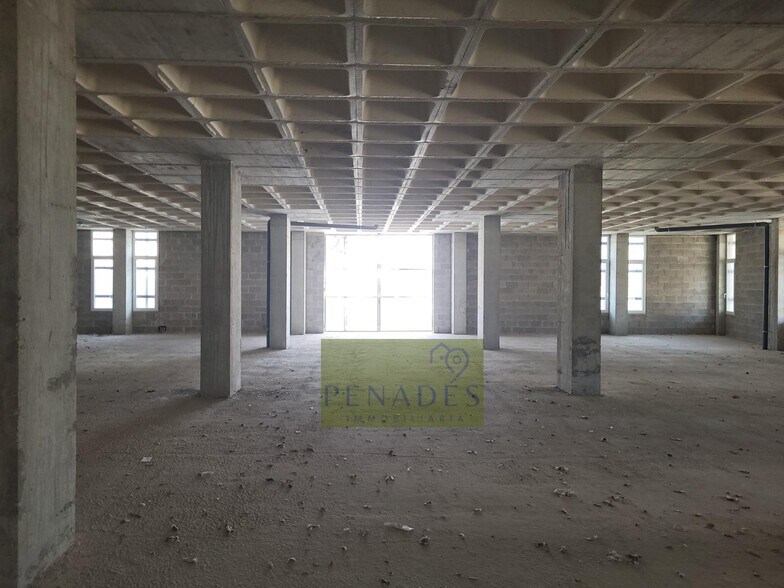 Commerce de détail dans València à louer - Photo du bâtiment - Image 3 de 7