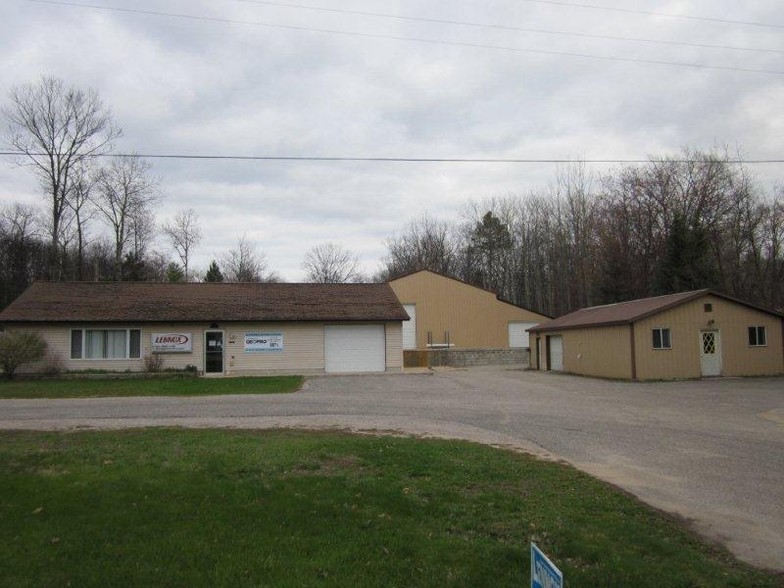 87 S Straits Hwy, Indian River, MI for sale - Primary Photo - Image 1 of 1