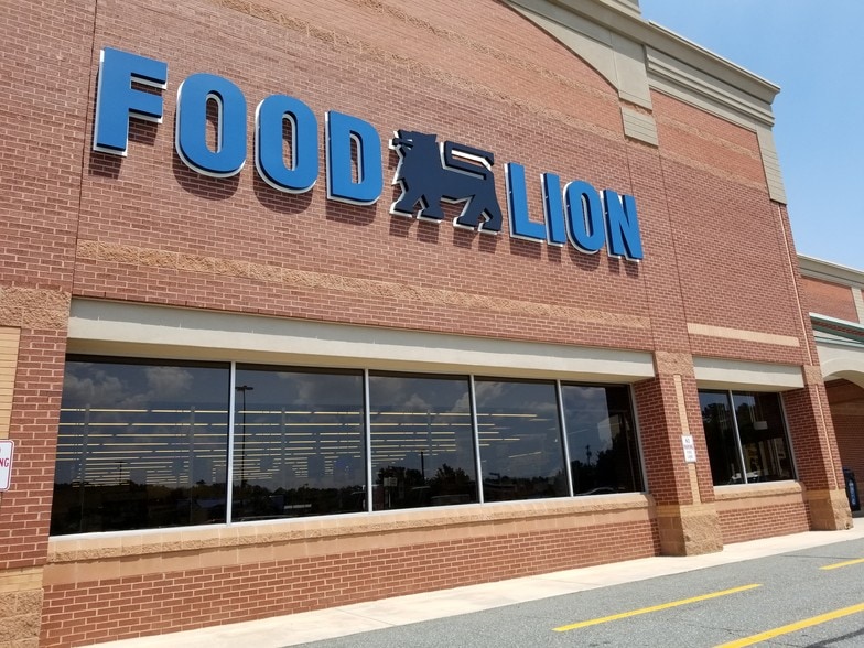 835 Williamson Rd, Mooresville, NC for lease - Building Photo - Image 3 of 7