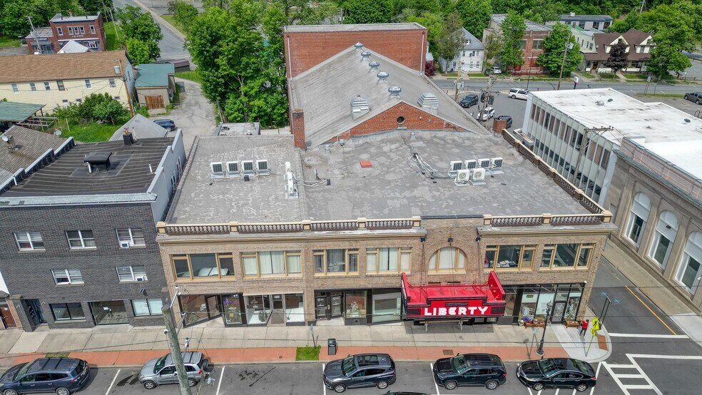 31 S Main St, Liberty, NY à vendre - Photo du bâtiment - Image 3 de 28
