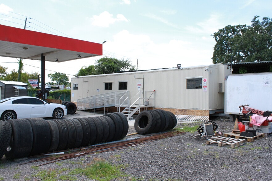 2658 Overland Rd, Apopka, FL for lease - Building Photo - Image 2 of 5