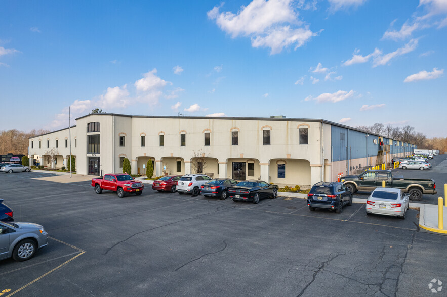 1575 Mckee Rd, Dover, DE for lease - Building Photo - Image 1 of 5