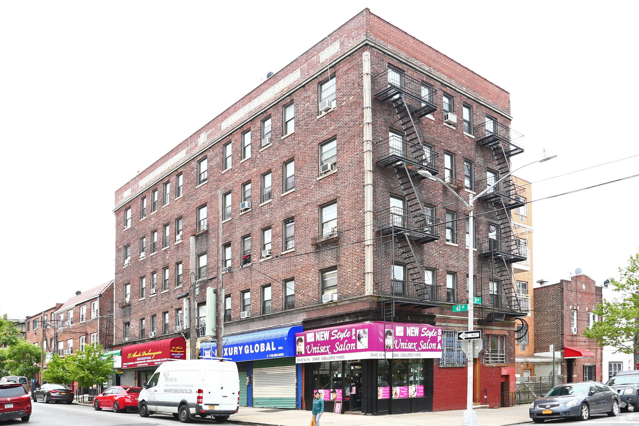 39-02-39-10 64th St, Woodside, NY à vendre Photo principale- Image 1 de 1