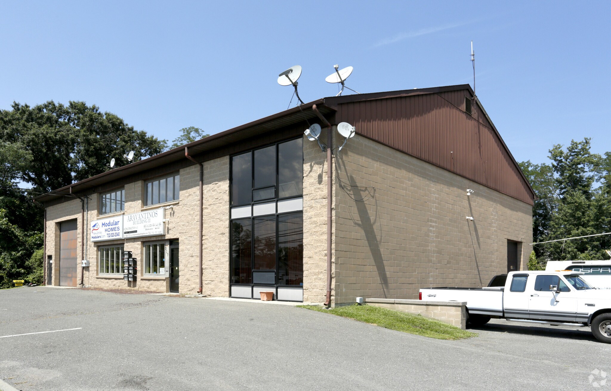 337 N State Route 36, Port Monmouth, NJ à louer Photo du bâtiment- Image 1 de 4