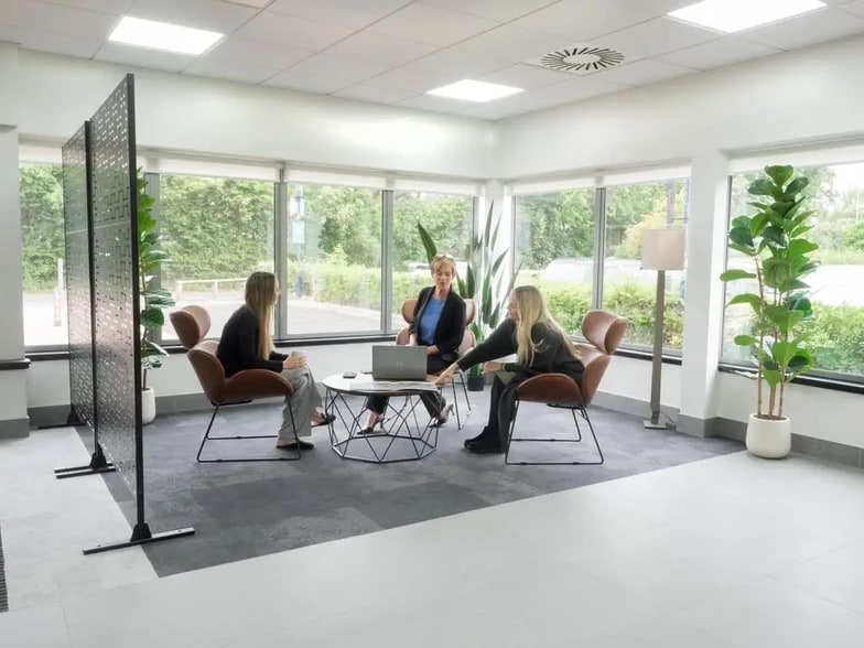 264-270 Bath Rd, Hillingdon for lease - Interior Photo - Image 3 of 14