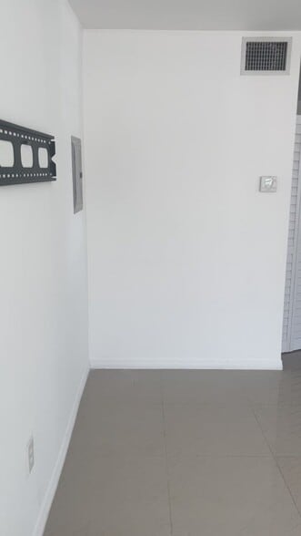 236 NE 28th St, Miami, FL for sale - Commercial Listing Video - Image 2 of 41