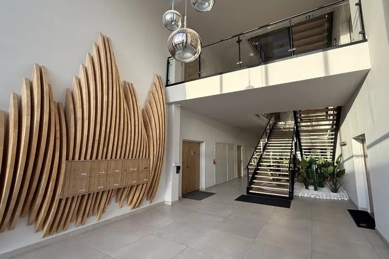 Office in Mauguio for lease - Building Photo - Image 2 of 12