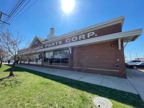 7757 Lawrence, Norridge, IL for lease Building Photo- Image 2 of 13