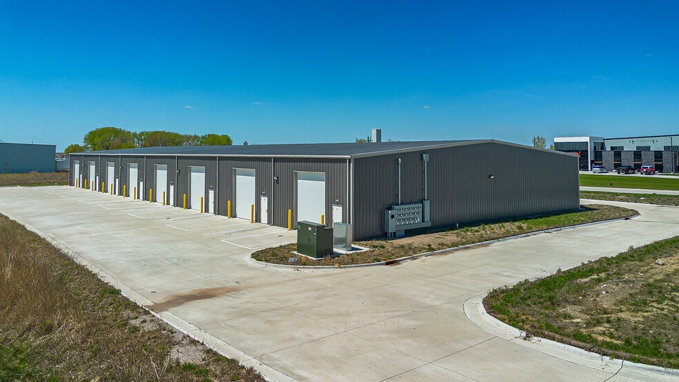 1436 W F Ave, Nevada, IA for sale - Building Photo - Image 3 of 18