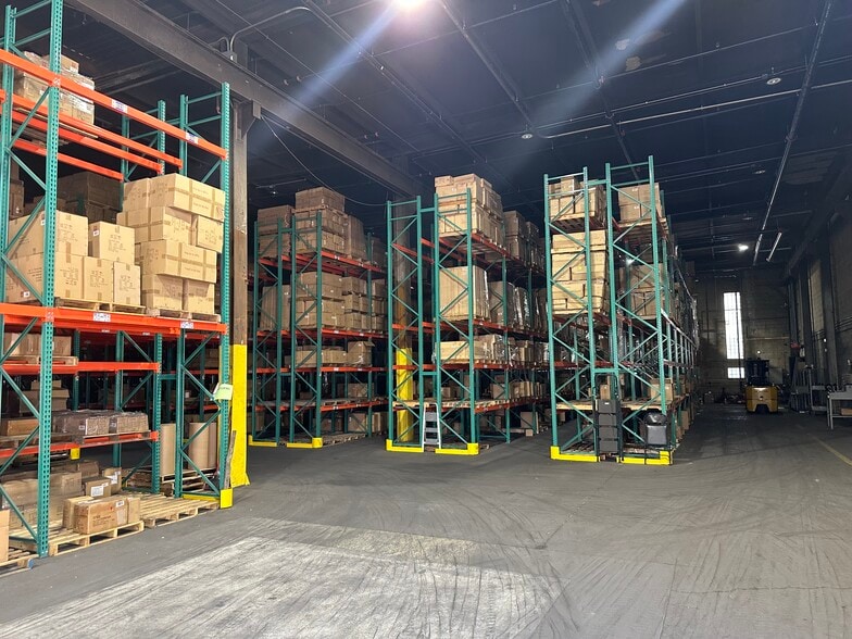 6120 N Detroit Ave, Toledo, OH for lease - Building Photo - Image 2 of 11