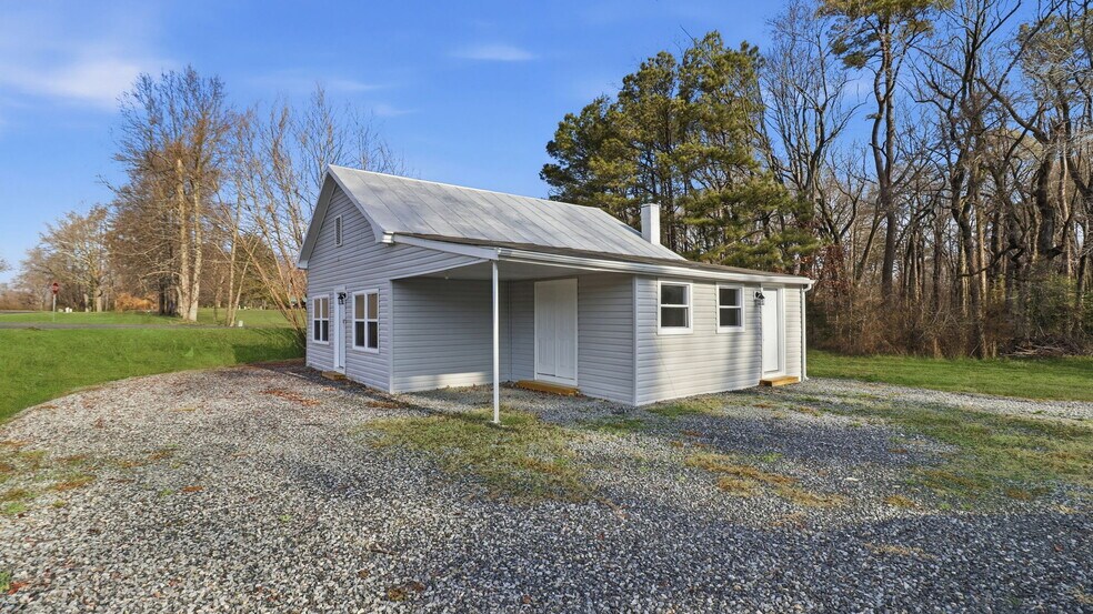 3104 Tucker Hill Rd, Kinsale, VA à vendre - Photo du bâtiment - Image 2 de 18