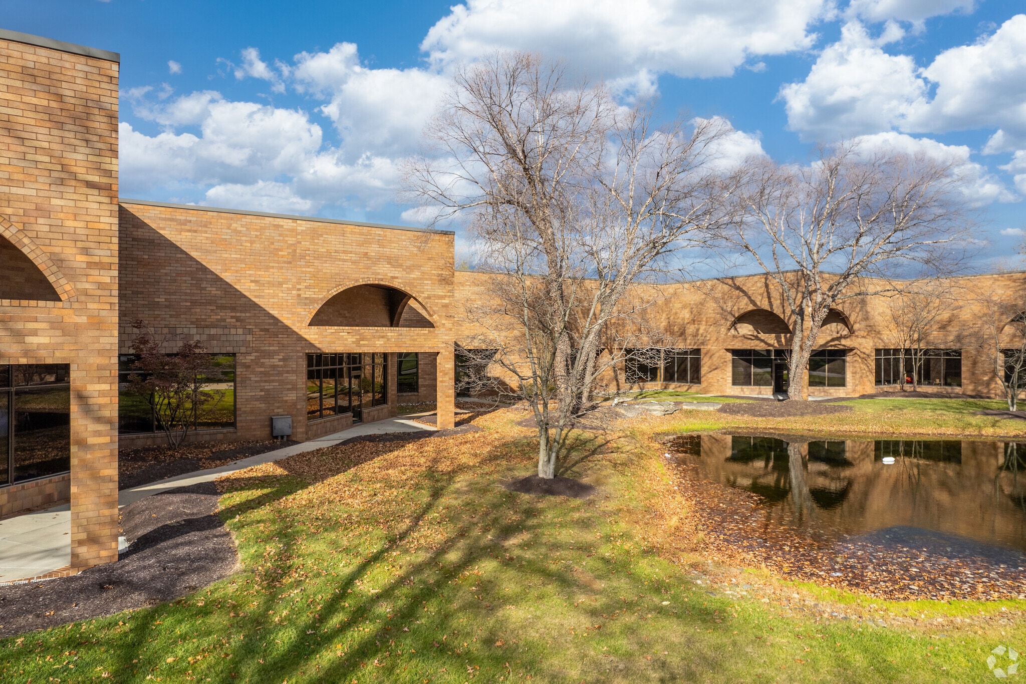 27 Great Valley Pky, Malvern, PA for lease Primary Photo- Image 1 of 6