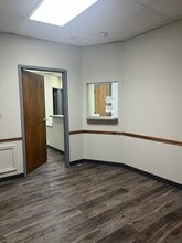 3915 Watson Rd, Saint Louis, MO à louer Photo intérieure- Image 2 de 6