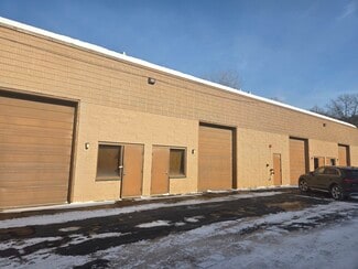 Plus de détails pour 22 Robert Bonazzoli Ave, Hudson, MA - Terrain à louer