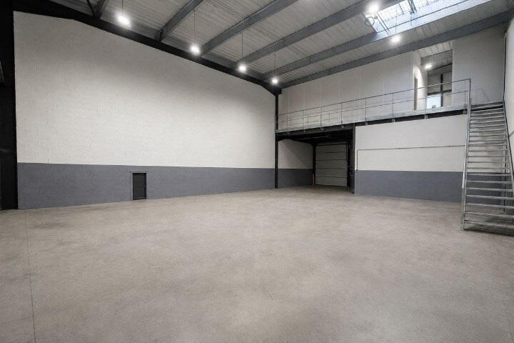 Flex in Muret for lease - Interior Photo - Image 1 of 2