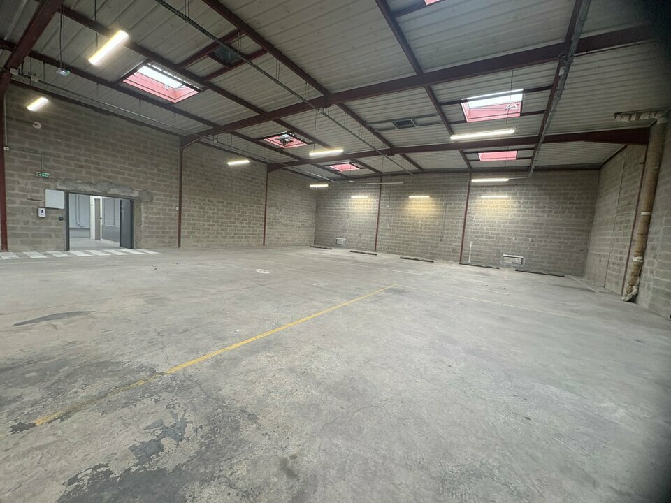 104 Boulevard Louis Armand, Neuilly-sur-Marne for lease Interior Photo- Image 1 of 11