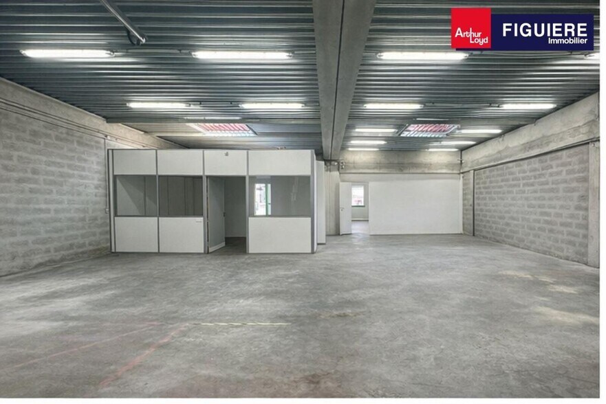 645 Rue Mayor De Montricher, Aix-en-Provence for lease - Interior Photo - Image 2 of 45