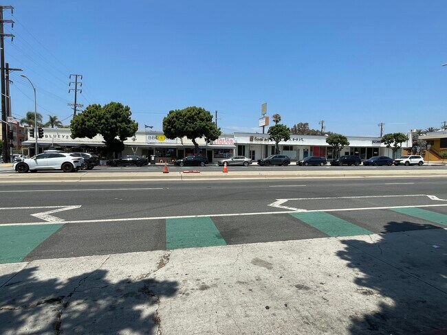 More details for 12801-12813 Venice Blvd, Los Angeles, CA - Retail for Lease