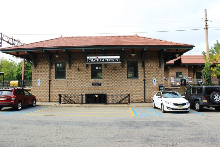 14 Fairmount Ave, Chatham, NJ for lease - Building Photo - Image 2 of 18