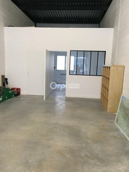 Industrial in Sennecey-lès-Dijon for lease - Interior Photo - Image 3 of 4